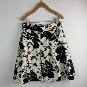 NWT PINK TARTAN Skirt Cream and Black floral print Size 6